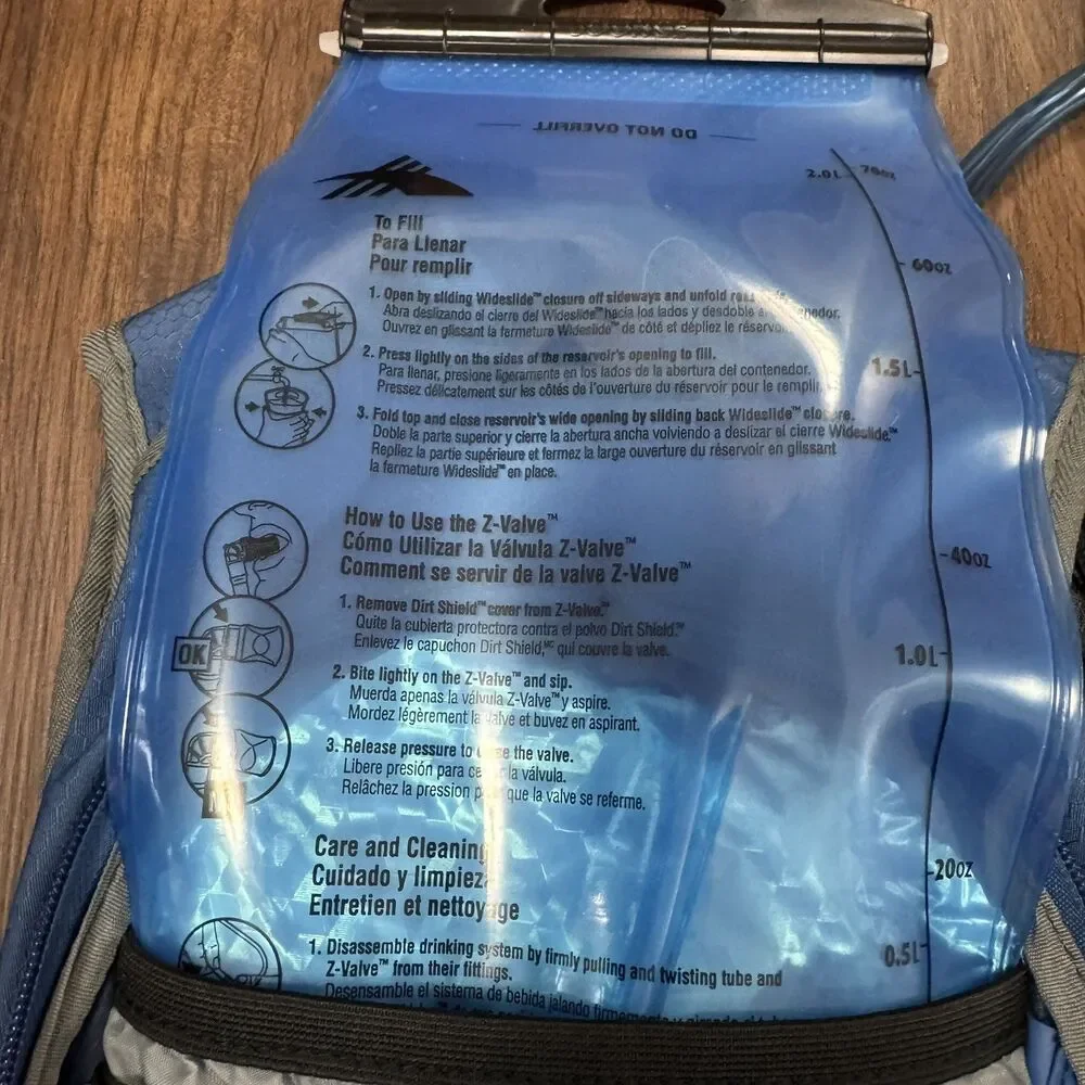 NWT High Sierra Expandable Hydration Pack AirFlow Cooled Back Outdoor Hiking